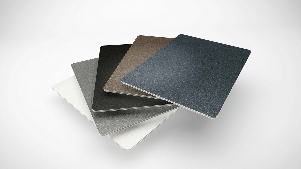 Die PREFABOND Aluminium Verbundplatten  gibt es jetzt in fünf neuen P.10 Farben.  Die einzelnen Farbmuster liegen wie ein  Fächer übereinander.