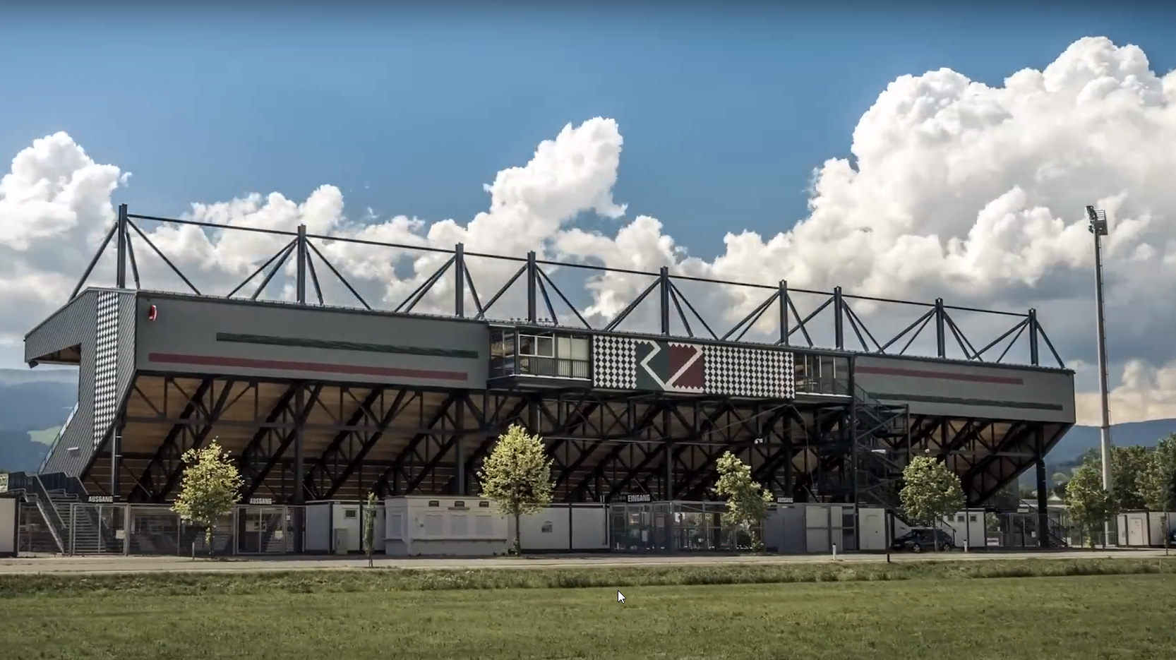 WAC Stadion eingedeckt mit PREFA