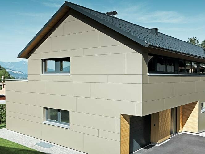 Einfamilienhaus in Hohenems, Österreich: Satteldach mit PREFA Dachplatte