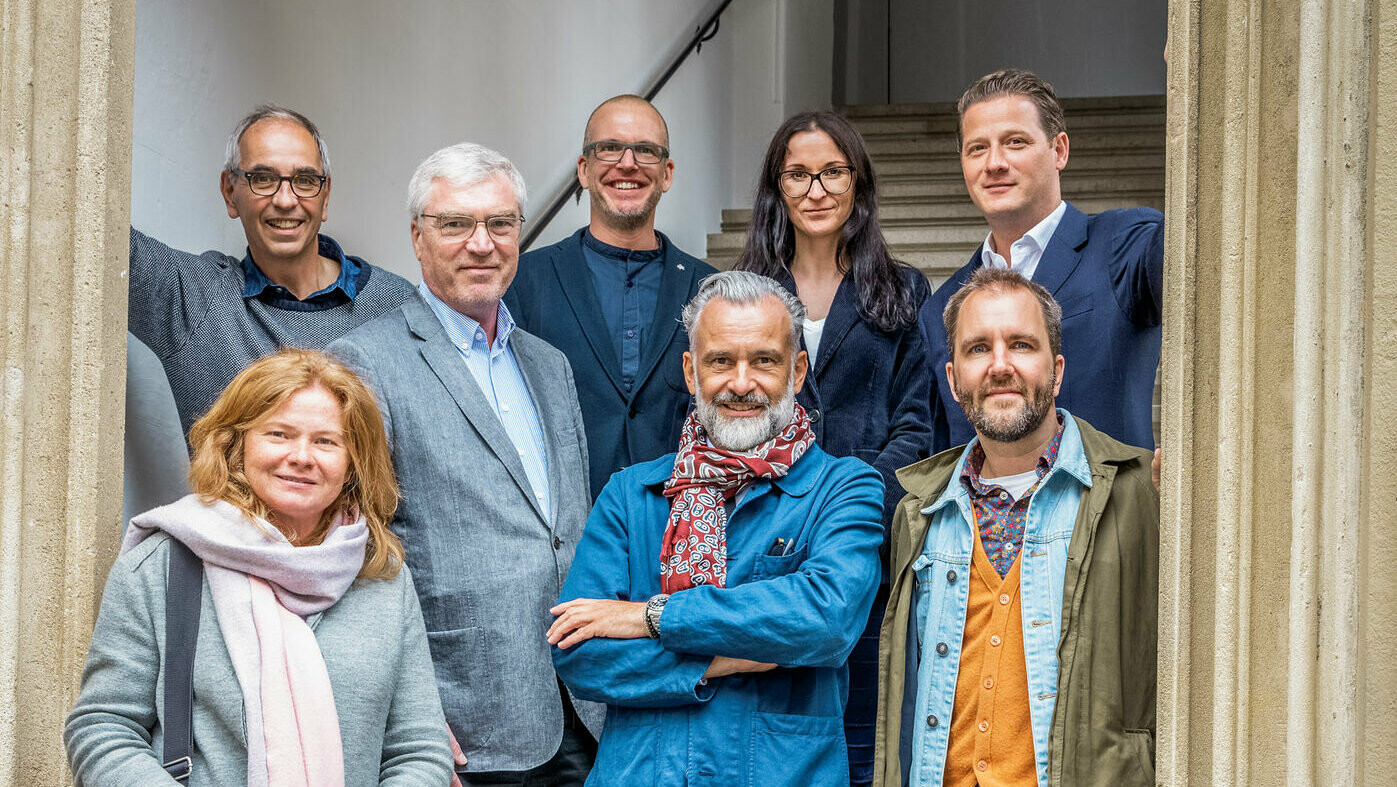 Die PREFArenzen 2020 Jury v.l.n.r.: 1. Reihe: Bettina Brunner-Krenn, Stephan Ferenczy, Norbert Philipp; 2. Reihe: Wolfgang Croce, Matthias Boeckl, Jürgen Jungmair, Ursula Obernosterer, Leopold Pasquali