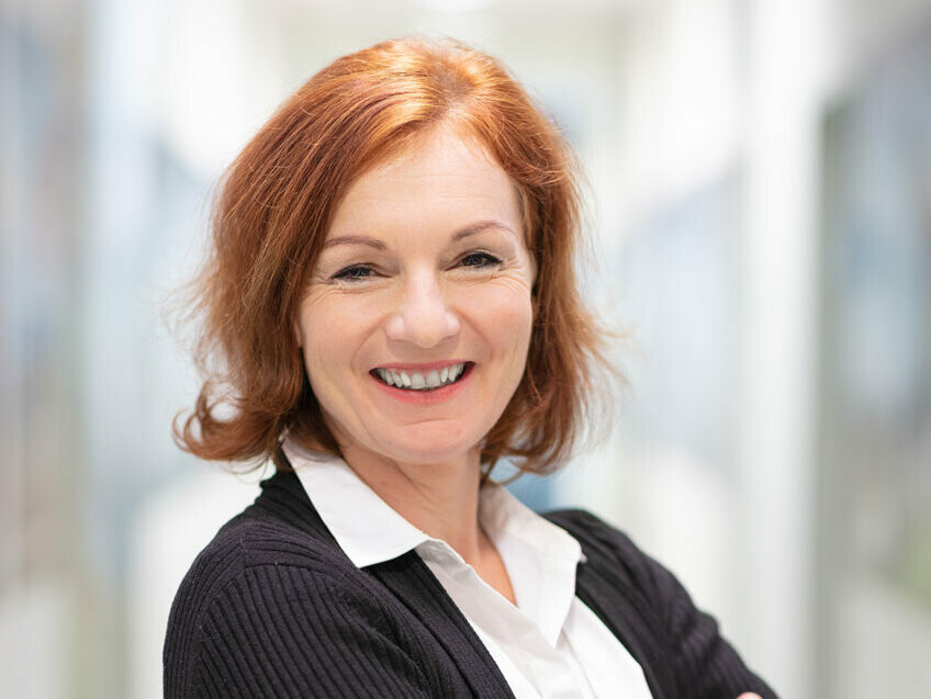 Portraitfoto von Anna Czech, Leitung PREFA Kundenservice