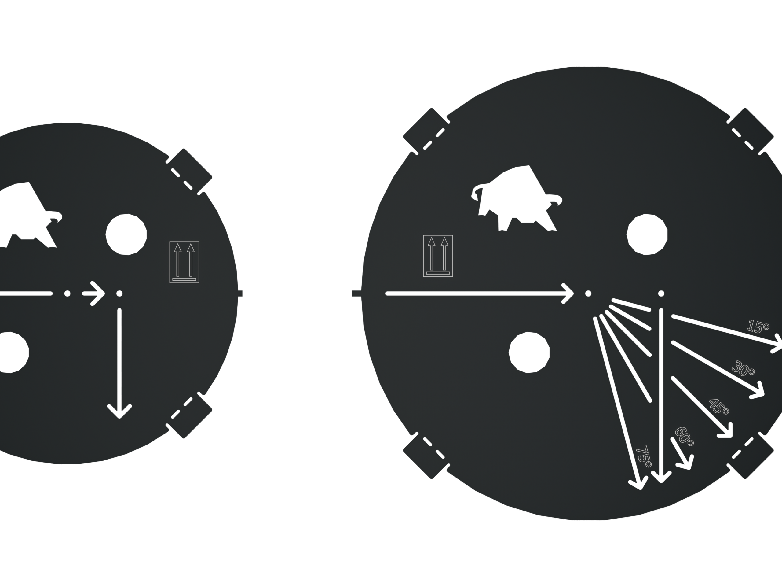Innovative PREFA Schablone zur exakten Positionierung von Bodenhülsen für Hochwasserschutzsysteme mit Vario Rundprofilen – erhältlich in zwei unterschiedlichen Größen. Das Bild zeigt die zwei Varianten der Schablone, die eine präzise Ausrichtung der Profile in verschiedenen Winkeln (15° bis 75°) ermöglichen. Die einfache Handhabung auf der Baustelle spart Zeit und garantiert höchste Genauigkeit bei der Montage. Robuste Verarbeitung, klare Markierungen und durchdachtes Design unterstreichen die Premium-Qualität des PREFA Hochwasserschutzsortiments. Ideal für professionelle Anwendungen bei anspruchsvollen Projekten.