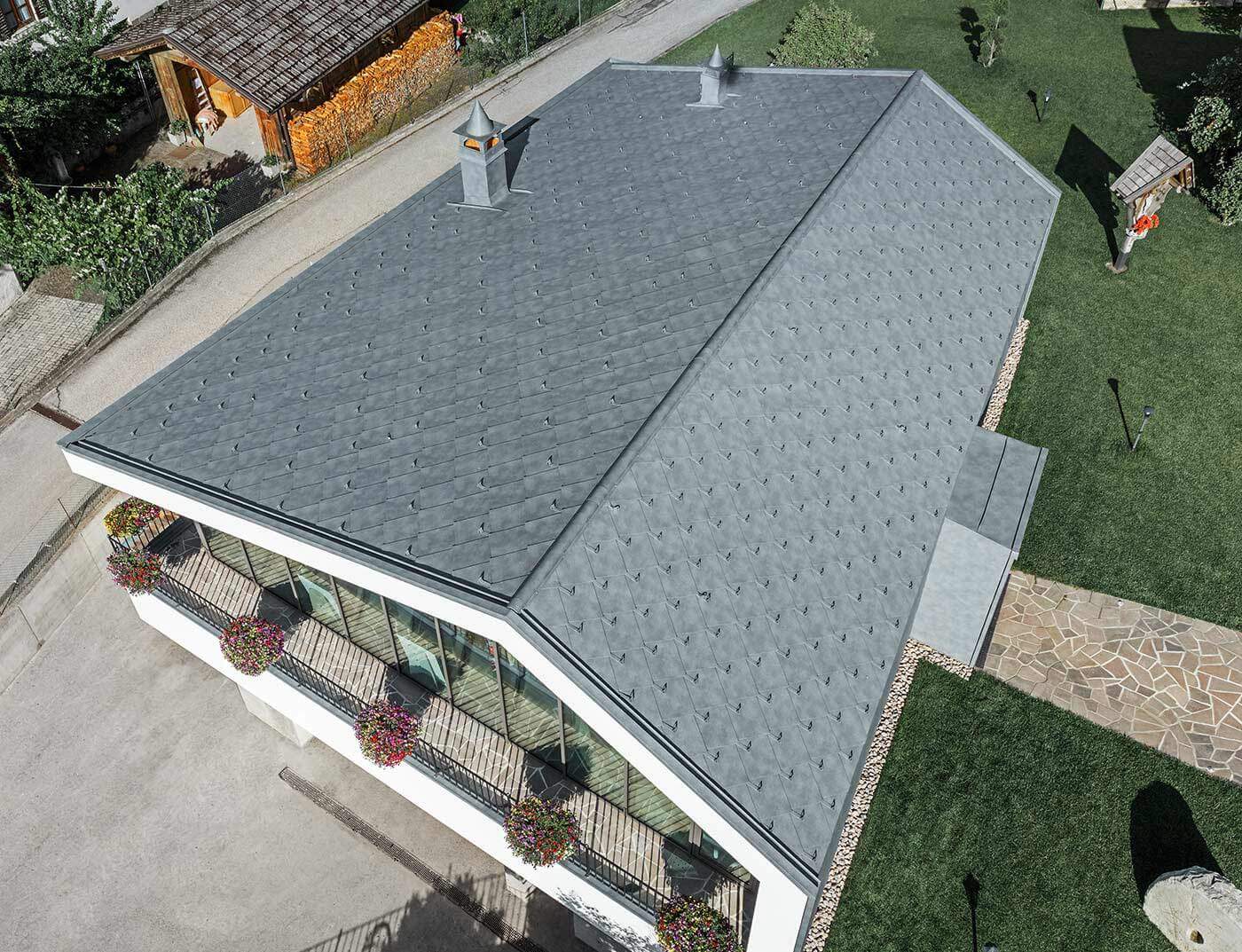 Dachraute 44 44 Traditionelle Form Und Moderne Akzente Prefa